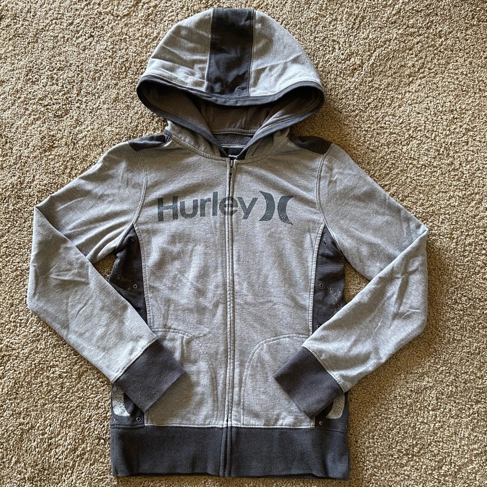 Buckle Sweatshirt
